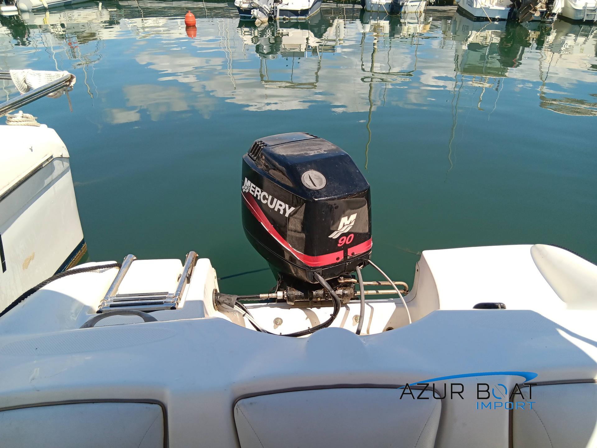 slider 8 Bayliner  552